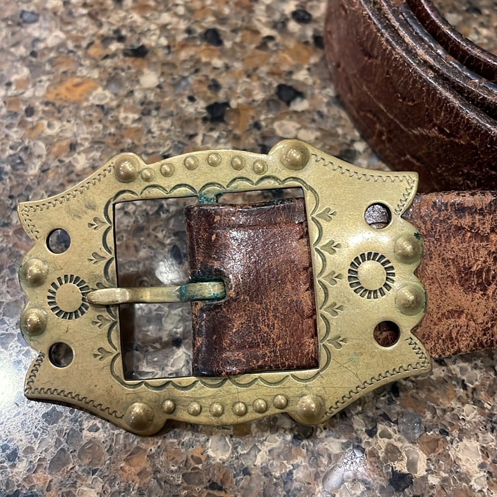 Vintage Art Deco Brass Buckle Brown Scrolled Leather Belt XL - Picture 2 of 14